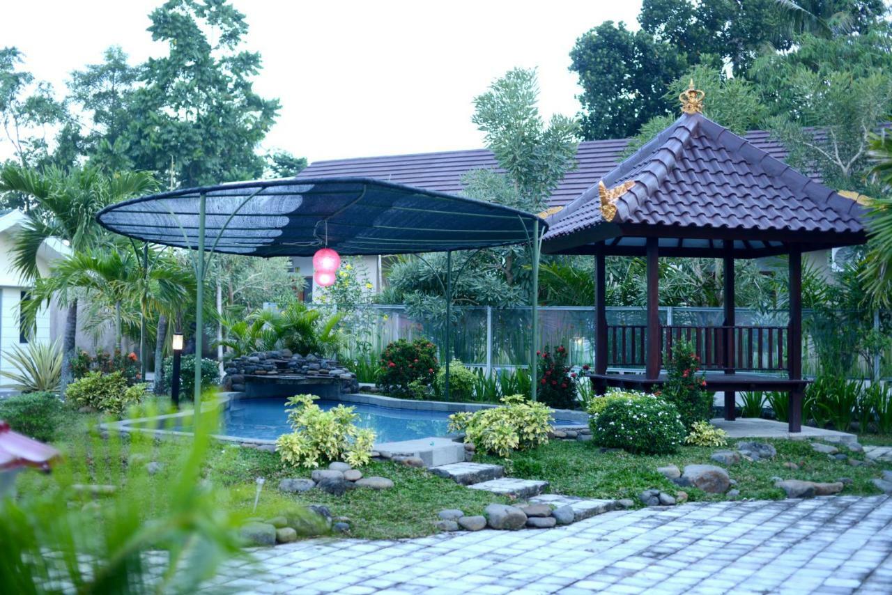 Reddoorz Syariah Plus Near Banyuwangi Airport מראה חיצוני תמונה