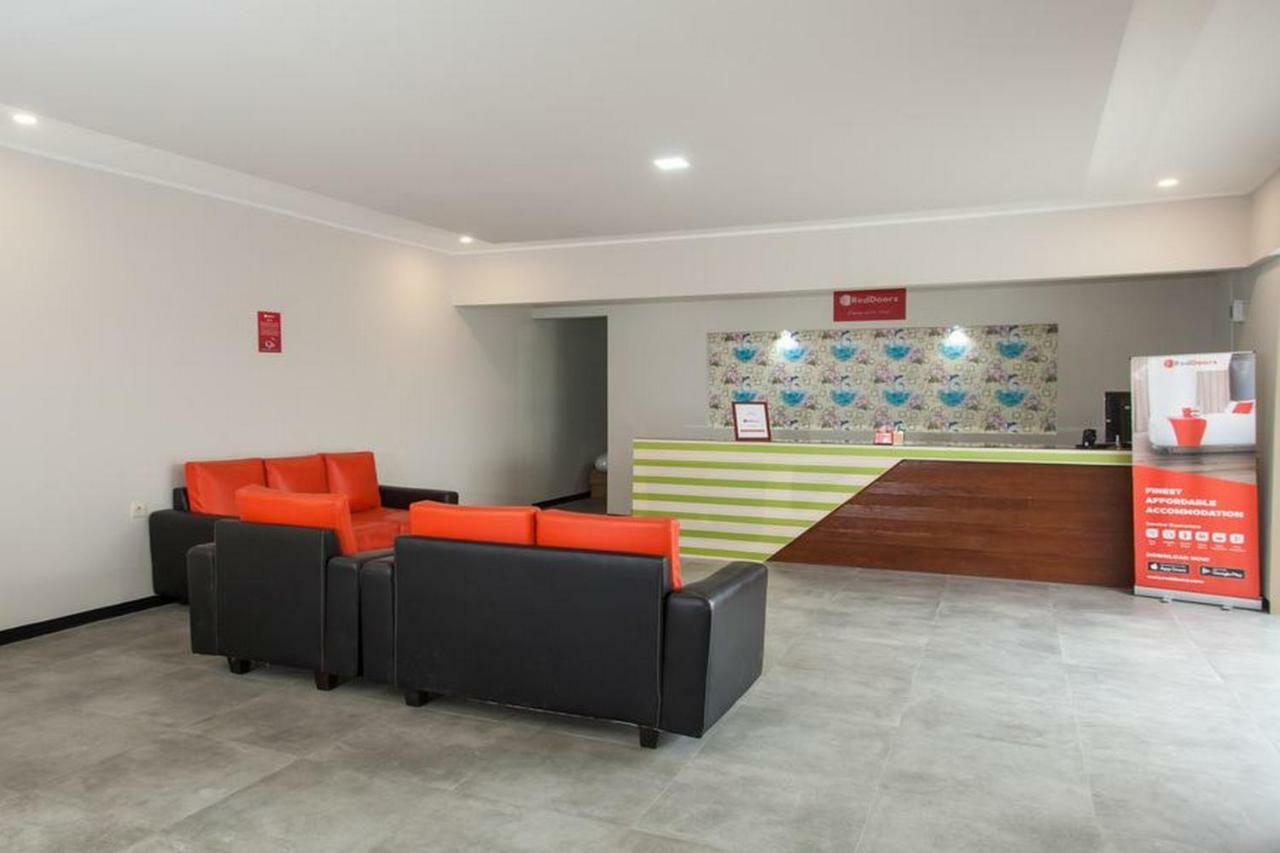 Reddoorz Syariah Plus Near Banyuwangi Airport מראה חיצוני תמונה