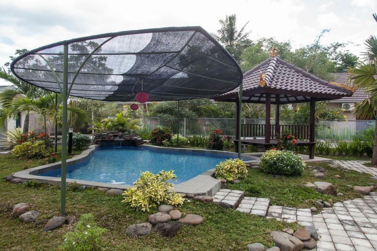Reddoorz Syariah Plus Near Banyuwangi Airport מראה חיצוני תמונה